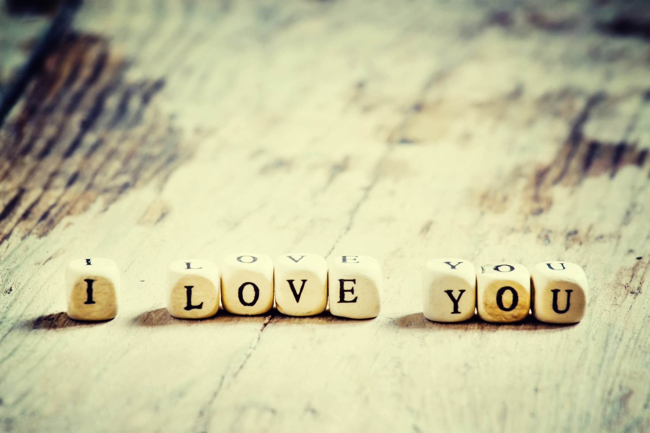 How to Say “I Love You” Around the World